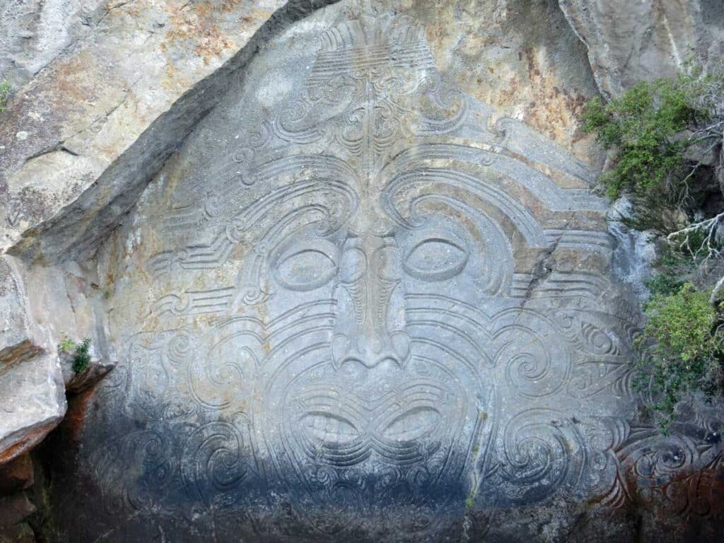 The carving of Ngatoroirangi at Mine Bay, Lake Taupo.