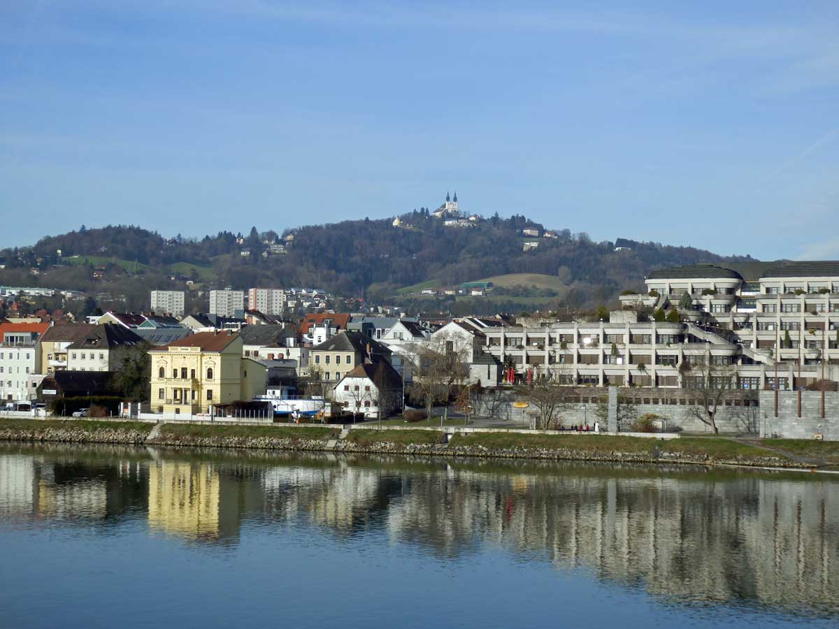 Prague to Linz train times, ticket prices and journey length
