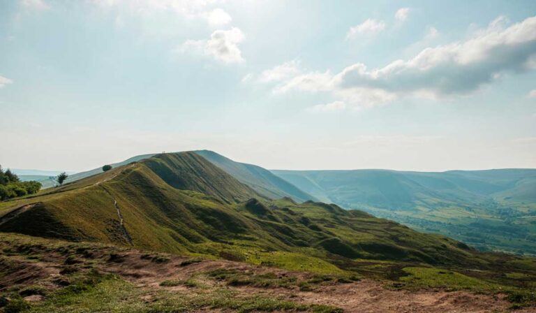 Mam Tor in Castleton inside the Peak District National Park, Derbyshire.