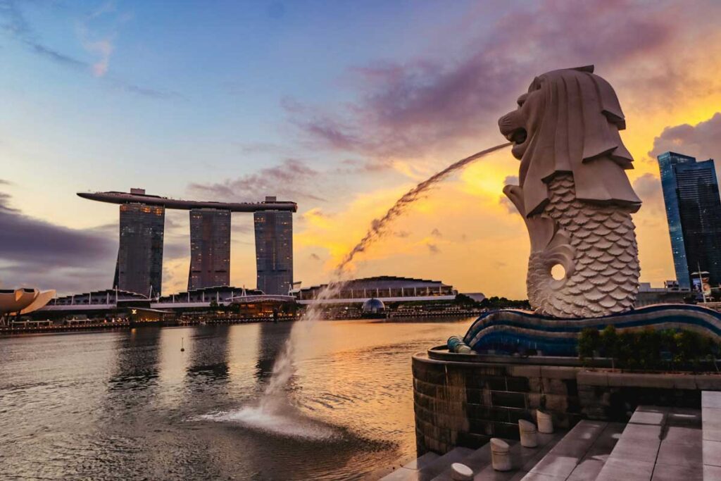 The Merlion Statue in Merlion Park, Singapore.